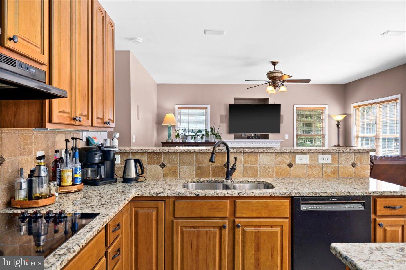 5906 W COPPER MOUNTAIN DR, SPOTSYLVANIA, Virginia 22553, 4 Bedrooms Bedrooms, 18 Rooms Rooms,3 BathroomsBathrooms,Residential,For sale,5906 W COPPER MOUNTAIN DR,VASP2036312 MLS # VASP2036312