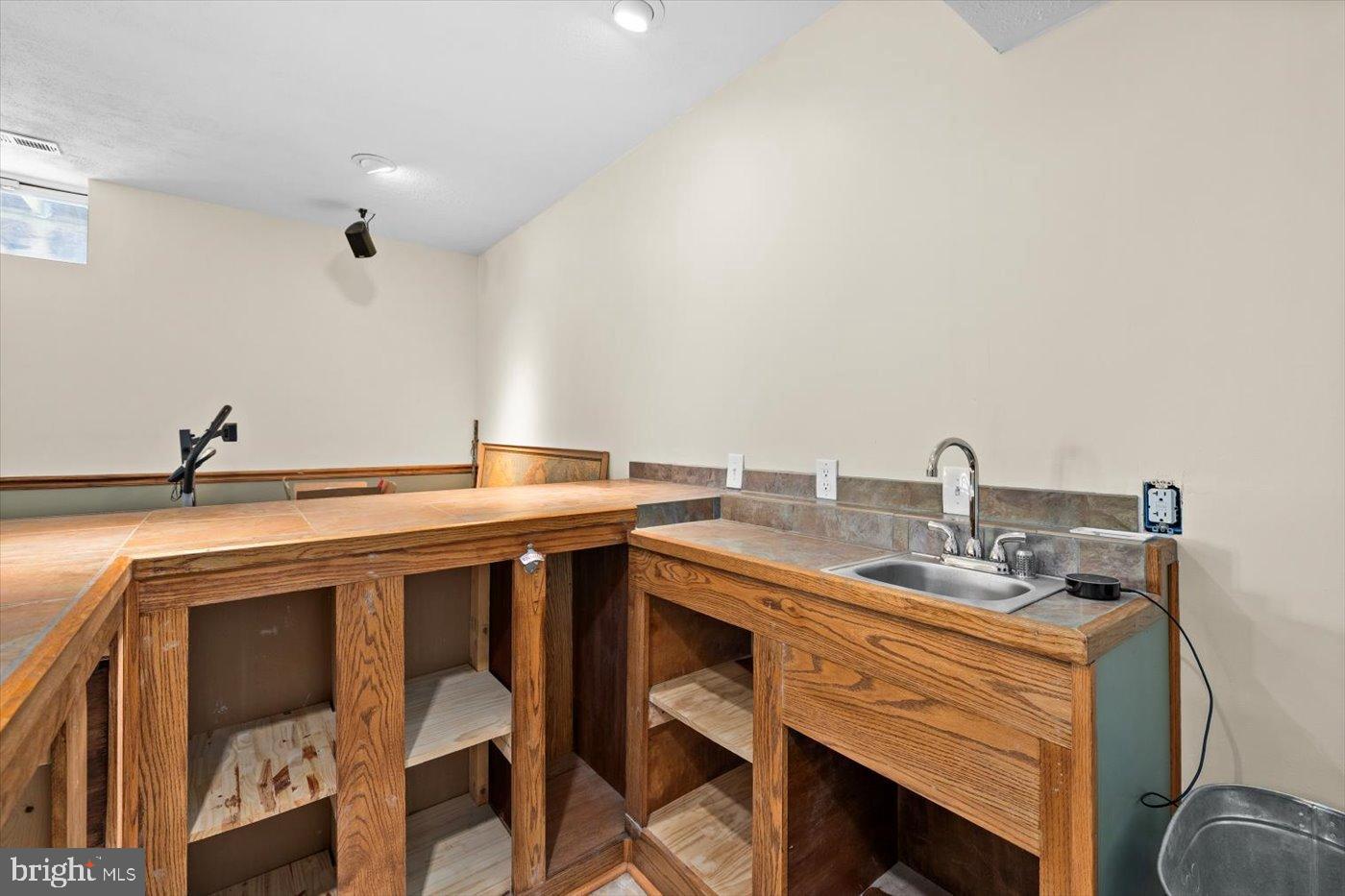 5906 W COPPER MOUNTAIN DR, SPOTSYLVANIA, Virginia 22553, 4 Bedrooms Bedrooms, 18 Rooms Rooms,3 BathroomsBathrooms,Residential,For sale,5906 W COPPER MOUNTAIN DR,VASP2036312 MLS # VASP2036312