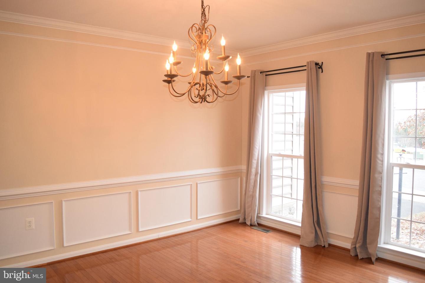 203 LYNNEHAVEN DR, WINCHESTER, Virginia 22602, 5 Bedrooms Bedrooms, ,3 BathroomsBathrooms,Residential,For sale,203 LYNNEHAVEN DR,VAFV2037026 MLS # VAFV2037026 203 LYNNEHAVEN DR, WINCHESTER, Virginia 22602, 5 Bedrooms Bedrooms, ,3 BathroomsBathrooms,Residential,For sale,203 LYNNEHAVEN DR,VAFV2037026 MLS # VAFV2037026