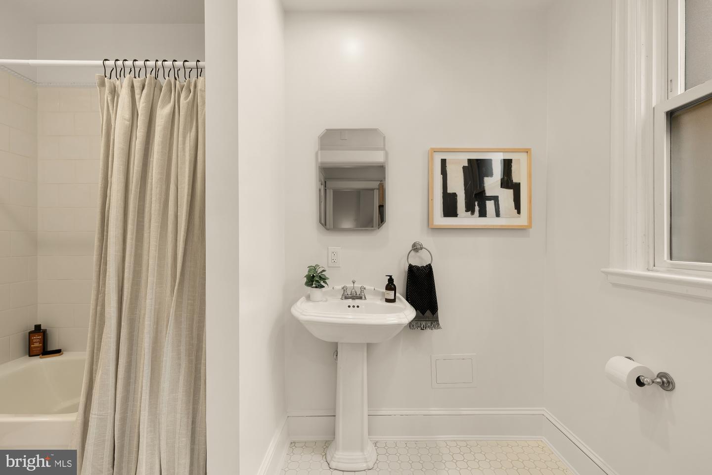 1791 LANIER PL NW #23/24, WASHINGTON, District Of Columbia 20009, 3 Bedrooms Bedrooms, ,2 BathroomsBathrooms,Residential,For sale,1791 LANIER PL NW #23/24,DCDC2230796 MLS # DCDC2230796