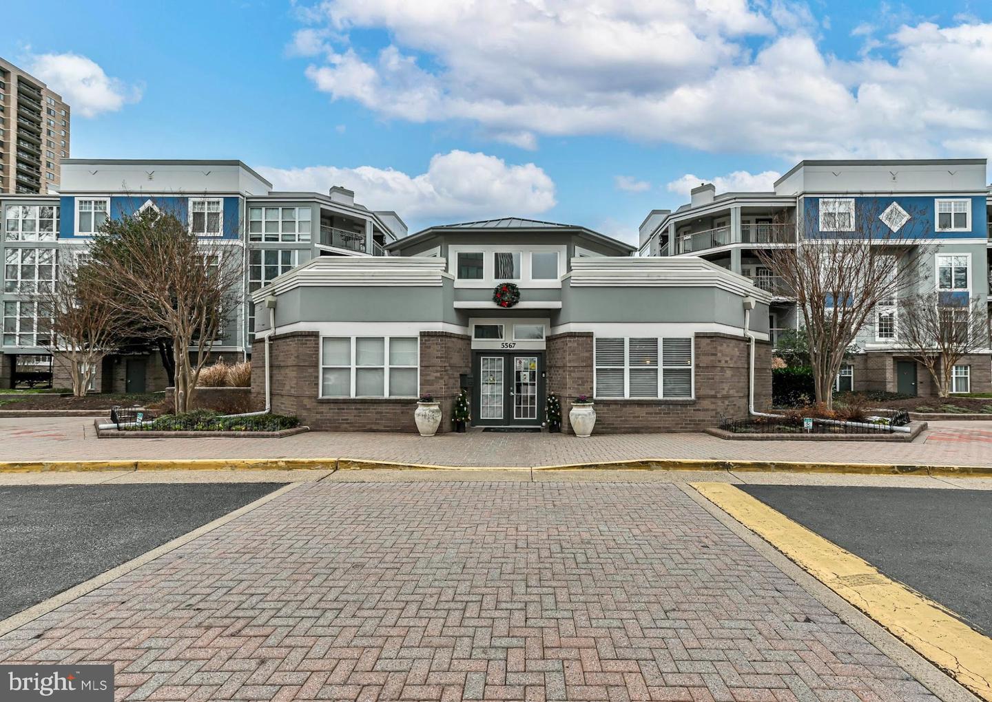 5573 SEMINARY RD #115, FALLS CHURCH, Virginia 22041, 1 Bedroom Bedrooms, 4 Rooms Rooms,1 BathroomBathrooms,Residential,For sale,5573 SEMINARY RD #115,VAFX2281708 MLS # VAFX2281708