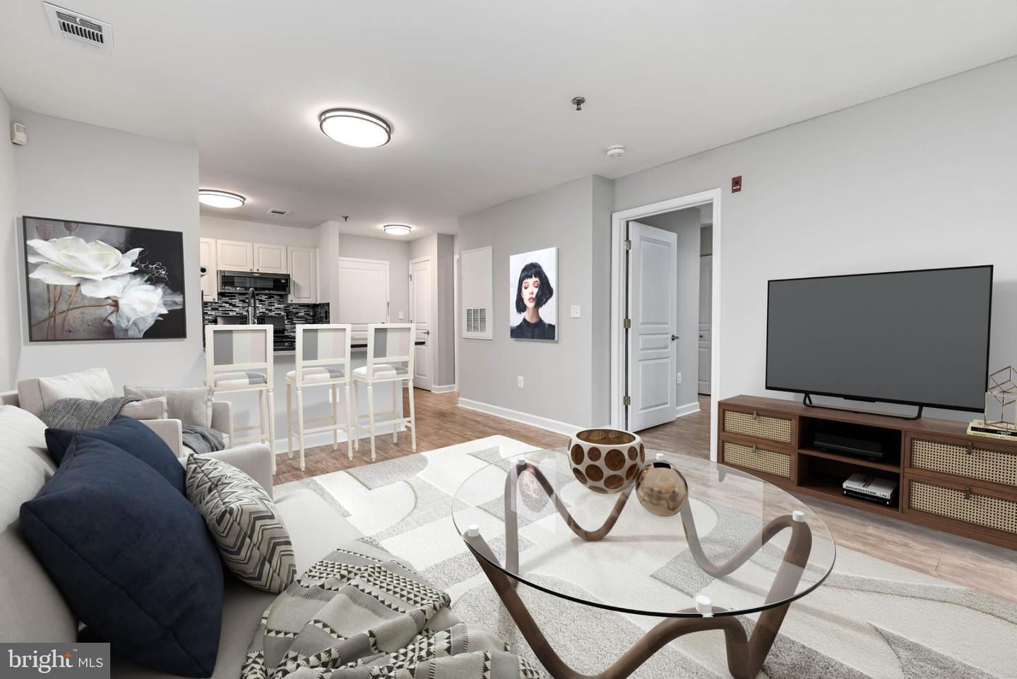 5573 SEMINARY RD #115, FALLS CHURCH, Virginia 22041, 1 Bedroom Bedrooms, 4 Rooms Rooms,1 BathroomBathrooms,Residential,For sale,5573 SEMINARY RD #115,VAFX2281708 MLS # VAFX2281708