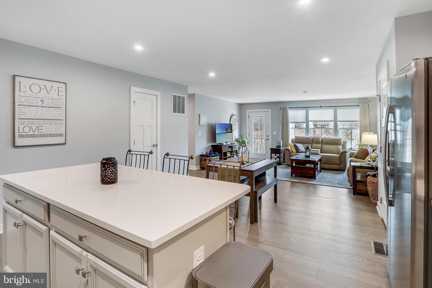 3619 TWIN LAKE BLVD, LOCUST GROVE, Virginia 22508, 4 Bedrooms Bedrooms, 7 Rooms Rooms,3 BathroomsBathrooms,Residential,For sale,3619 TWIN LAKE BLVD,VAOR2013070 MLS # VAOR2013070