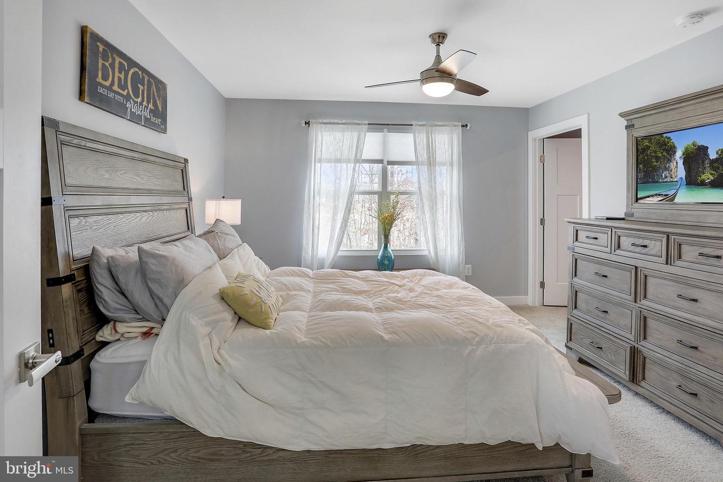 3619 TWIN LAKE BLVD, LOCUST GROVE, Virginia 22508, 4 Bedrooms Bedrooms, 7 Rooms Rooms,3 BathroomsBathrooms,Residential,For sale,3619 TWIN LAKE BLVD,VAOR2013070 MLS # VAOR2013070