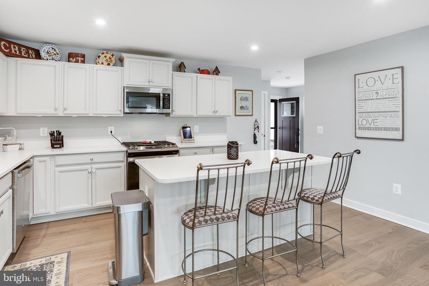 3619 TWIN LAKE BLVD, LOCUST GROVE, Virginia 22508, 4 Bedrooms Bedrooms, 7 Rooms Rooms,3 BathroomsBathrooms,Residential,For sale,3619 TWIN LAKE BLVD,VAOR2013070 MLS # VAOR2013070