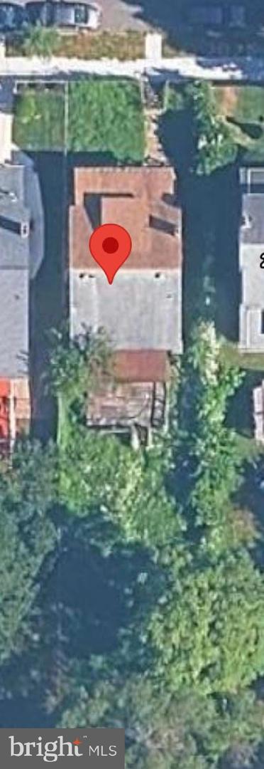 2017 PERRY ST NE, WASHINGTON, District Of Columbia 20018, 2 Bedrooms Bedrooms, 12 Rooms Rooms,2 BathroomsBathrooms,Residential,For sale,2017 PERRY ST NE,DCDC2242998 MLS # DCDC2242998