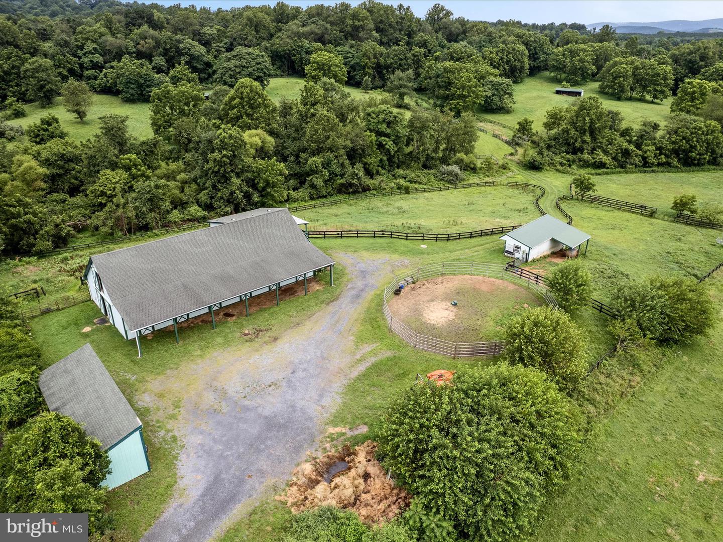 3959 COBBLER MOUNTAIN RD, DELAPLANE, Virginia 20144, 3 Bedrooms Bedrooms, ,2 BathroomsBathrooms,Farm,For sale,3959 COBBLER MOUNTAIN RD,VAFQ2020262 MLS # VAFQ2020262