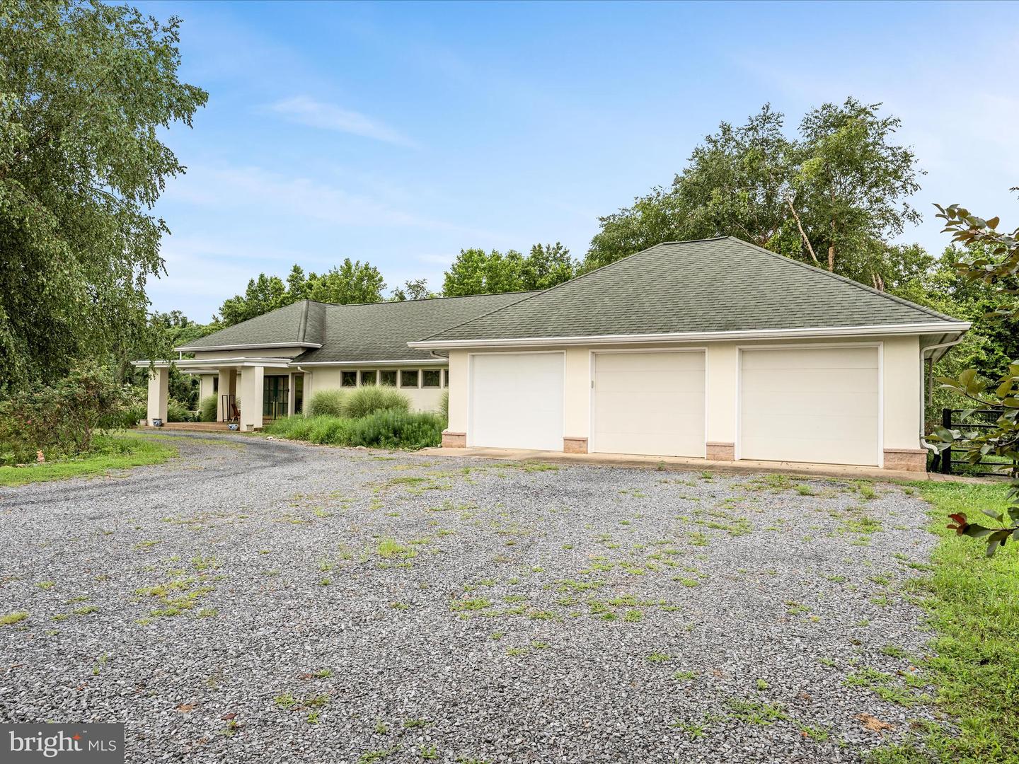 3959 COBBLER MOUNTAIN RD, DELAPLANE, Virginia 20144, 3 Bedrooms Bedrooms, ,2 BathroomsBathrooms,Farm,For sale,3959 COBBLER MOUNTAIN RD,VAFQ2020262 MLS # VAFQ2020262