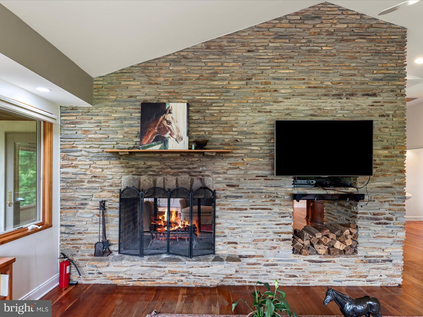 3959 COBBLER MOUNTAIN RD, DELAPLANE, Virginia 20144, 3 Bedrooms Bedrooms, ,2 BathroomsBathrooms,Farm,For sale,3959 COBBLER MOUNTAIN RD,VAFQ2020262 MLS # VAFQ2020262