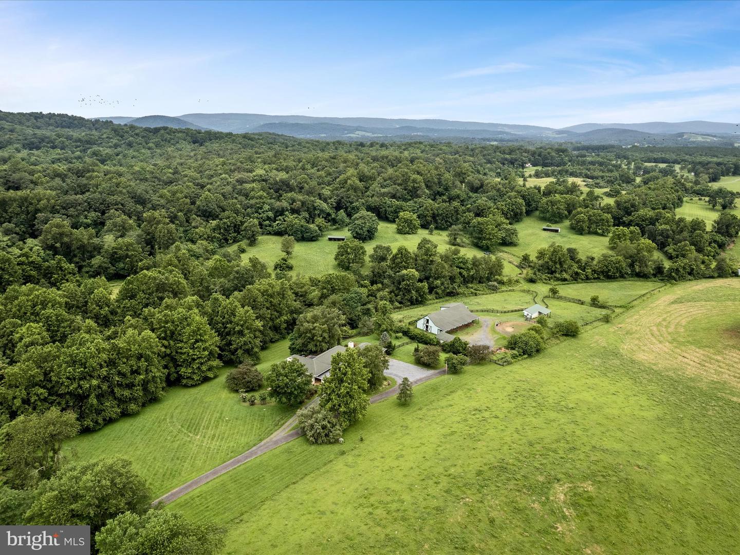 3959 COBBLER MOUNTAIN RD, DELAPLANE, Virginia 20144, 3 Bedrooms Bedrooms, ,2 BathroomsBathrooms,Farm,For sale,3959 COBBLER MOUNTAIN RD,VAFQ2020262 MLS # VAFQ2020262