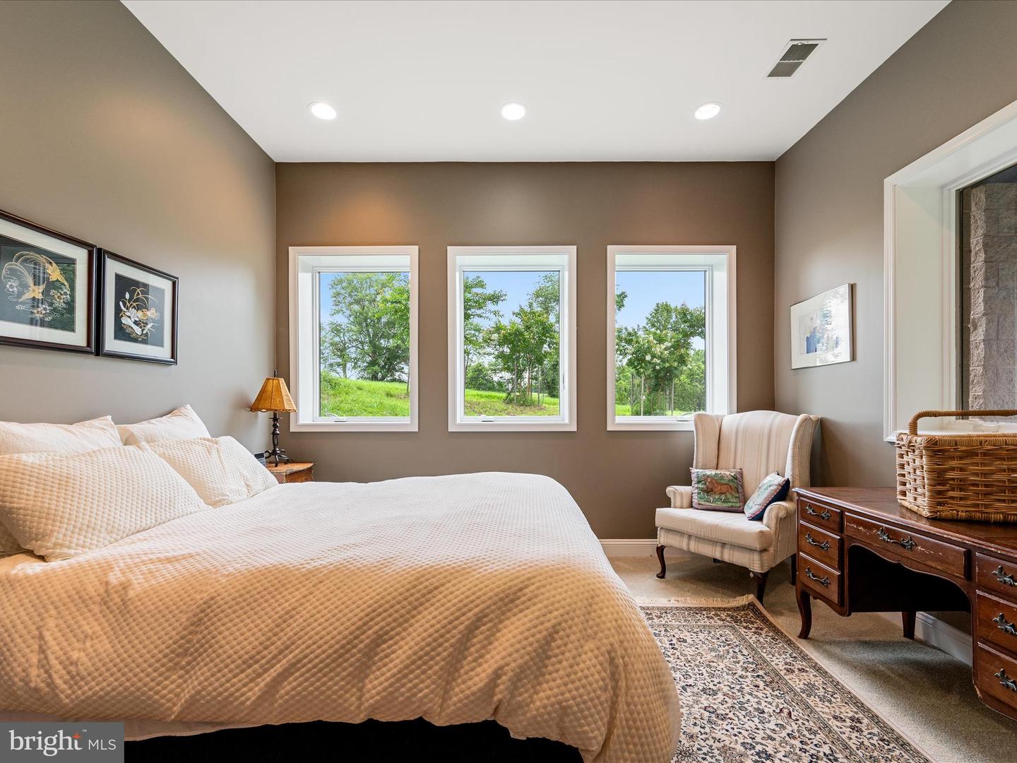 3959 COBBLER MOUNTAIN RD, DELAPLANE, Virginia 20144, 3 Bedrooms Bedrooms, ,2 BathroomsBathrooms,Farm,For sale,3959 COBBLER MOUNTAIN RD,VAFQ2020262 MLS # VAFQ2020262