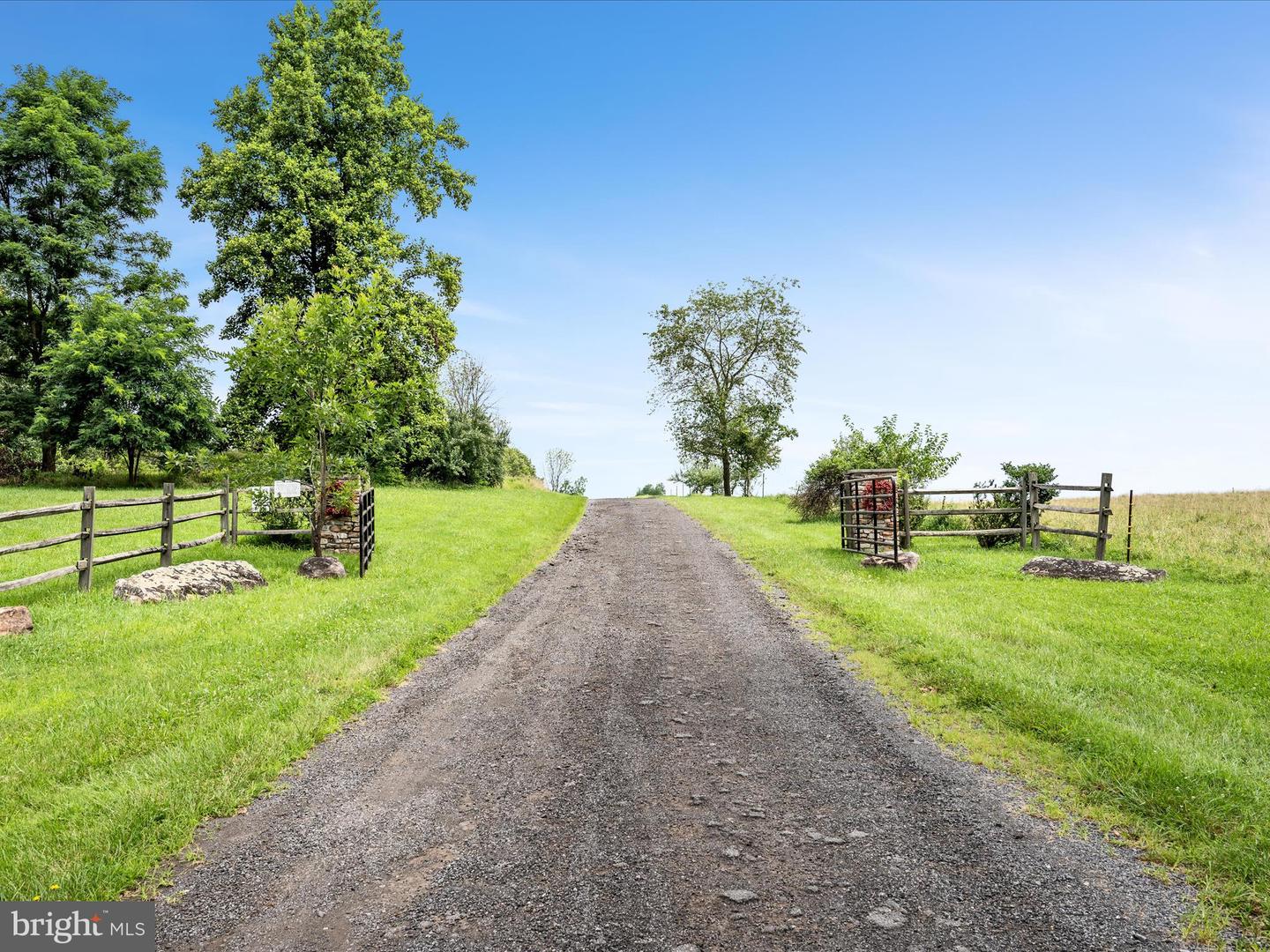 3959 COBBLER MOUNTAIN RD, DELAPLANE, Virginia 20144, 3 Bedrooms Bedrooms, ,2 BathroomsBathrooms,Farm,For sale,3959 COBBLER MOUNTAIN RD,VAFQ2020262 MLS # VAFQ2020262