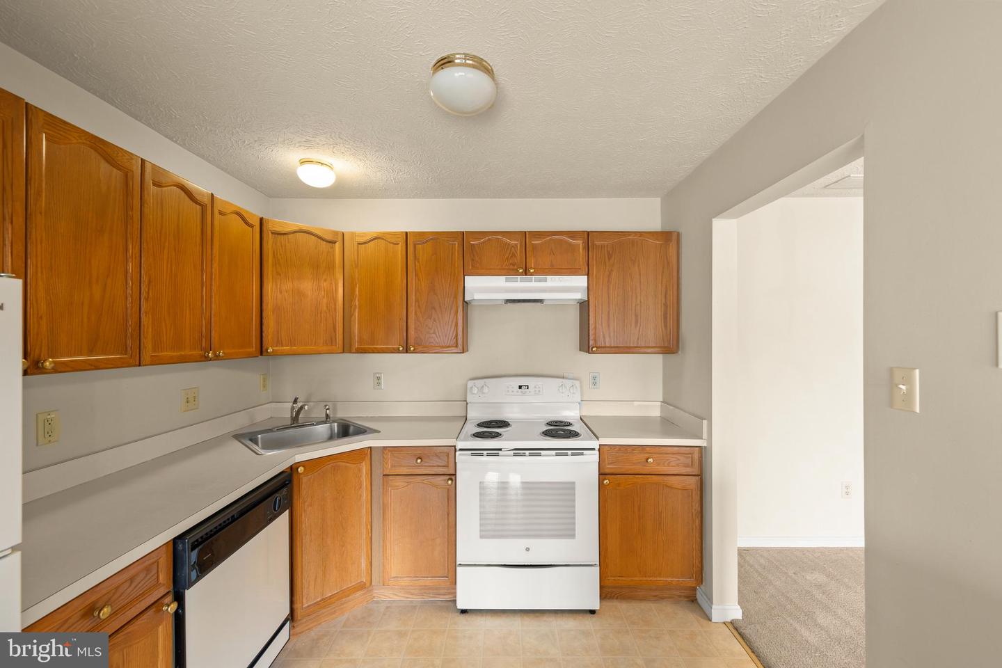 92-8 CHINKAPIN DR, STEPHENS CITY, Virginia 22655, 2 Bedrooms Bedrooms, ,2 BathroomsBathrooms,Residential,For sale,92-8 CHINKAPIN DR,VAFV2037928 MLS # VAFV2037928