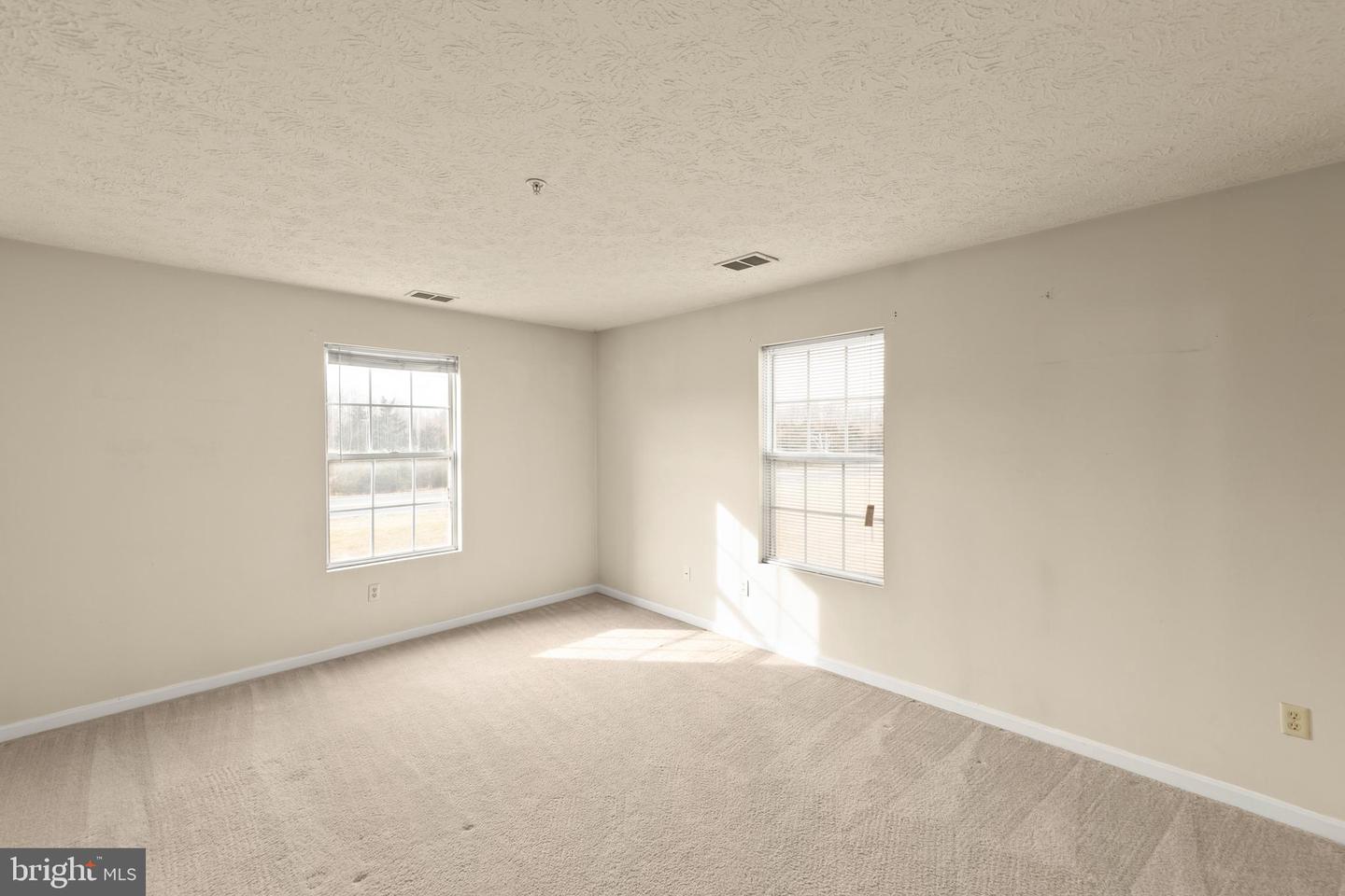 92-8 CHINKAPIN DR, STEPHENS CITY, Virginia 22655, 2 Bedrooms Bedrooms, ,2 BathroomsBathrooms,Residential,For sale,92-8 CHINKAPIN DR,VAFV2037928 MLS # VAFV2037928