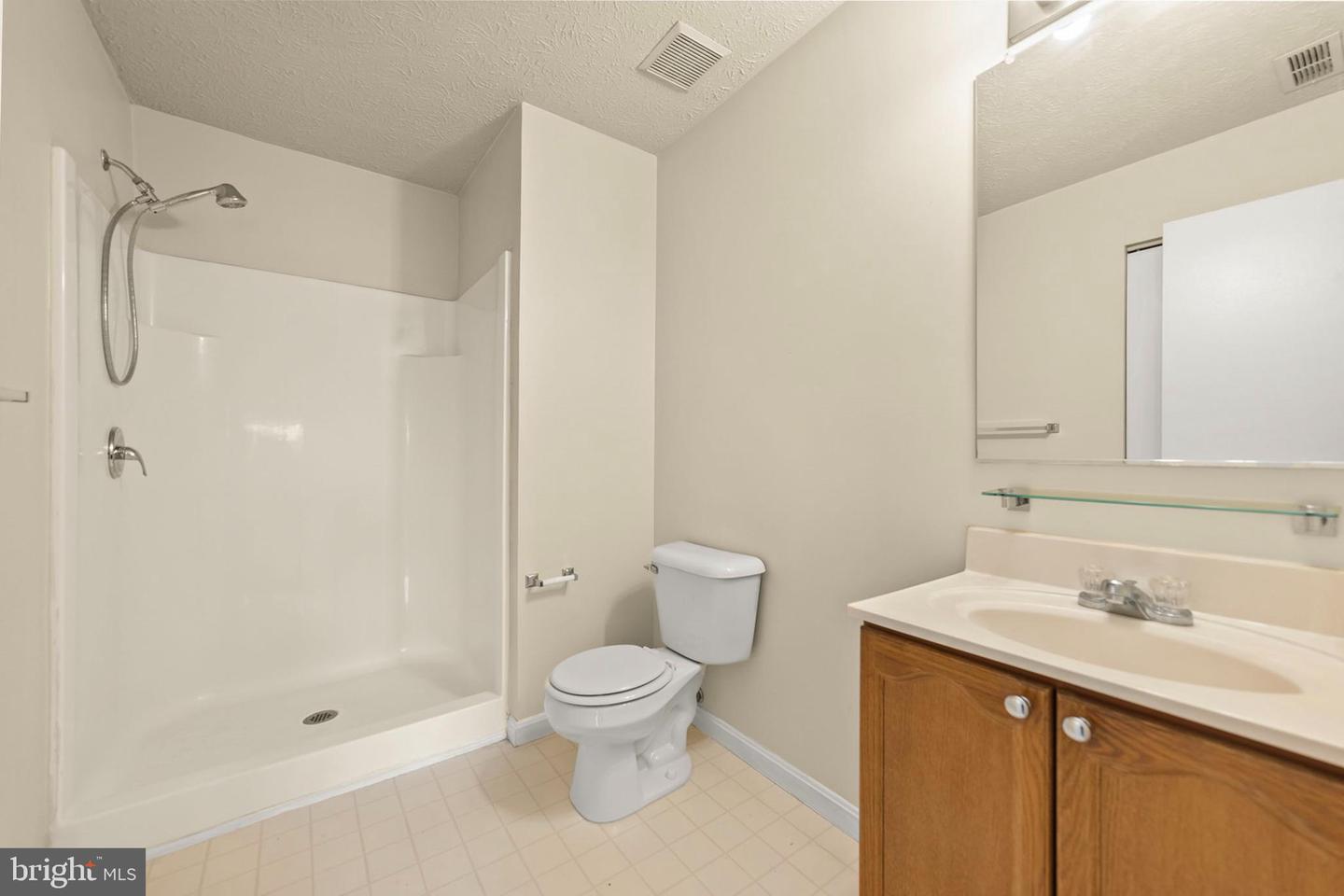 92-8 CHINKAPIN DR, STEPHENS CITY, Virginia 22655, 2 Bedrooms Bedrooms, ,2 BathroomsBathrooms,Residential,For sale,92-8 CHINKAPIN DR,VAFV2037928 MLS # VAFV2037928