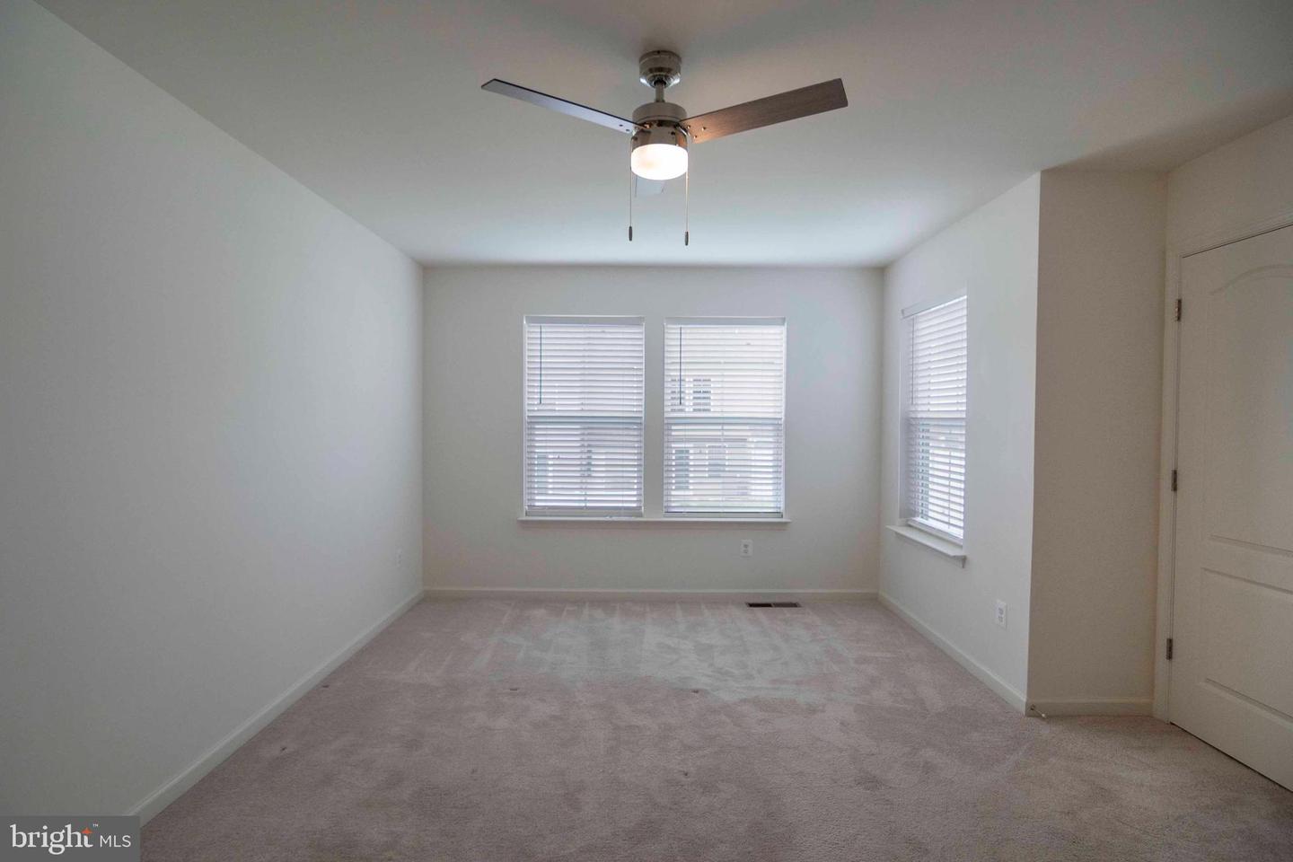 92-8 CHINKAPIN DR, STEPHENS CITY, Virginia 22655, 2 Bedrooms Bedrooms, ,2 BathroomsBathrooms,Residential,For sale,92-8 CHINKAPIN DR,VAFV2037928 MLS # VAFV2037928