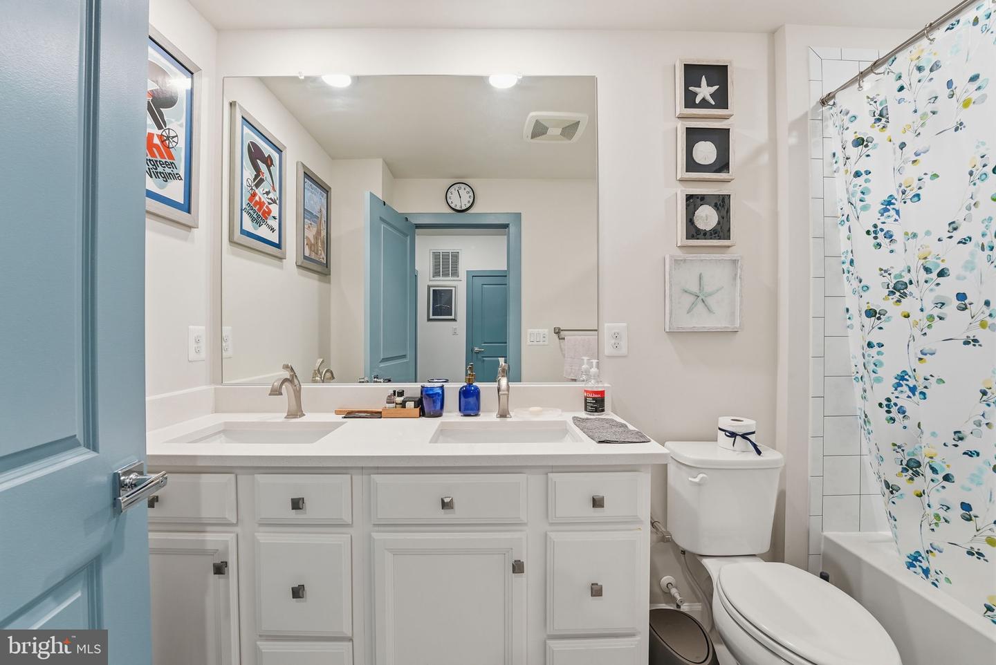 12916 SUNRISE RIDGE ALY #63, HERNDON, Virginia 20171, 3 Bedrooms Bedrooms, ,2 BathroomsBathrooms,Residential,For sale,12916 SUNRISE RIDGE ALY #63,VAFX2285666 MLS # VAFX2285666