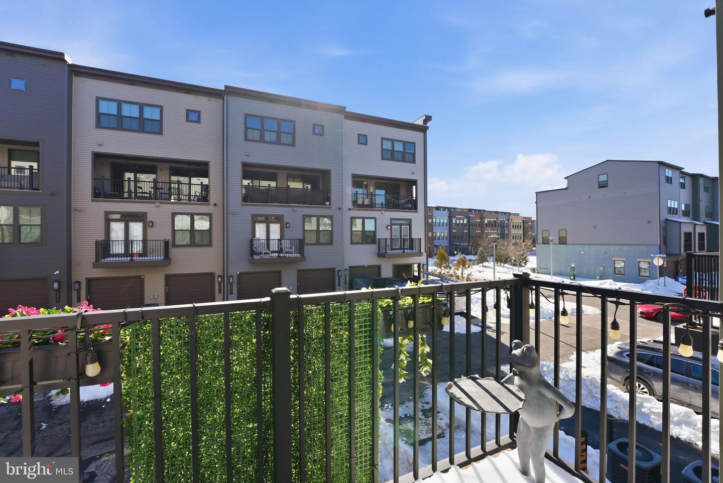 12916 SUNRISE RIDGE ALY #63, HERNDON, Virginia 20171, 3 Bedrooms Bedrooms, ,2 BathroomsBathrooms,Residential,For sale,12916 SUNRISE RIDGE ALY #63,VAFX2285666 MLS # VAFX2285666