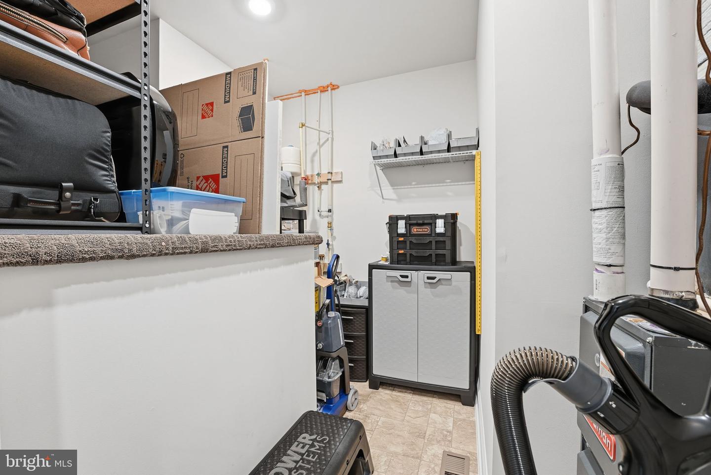 12916 SUNRISE RIDGE ALY #63, HERNDON, Virginia 20171, 3 Bedrooms Bedrooms, ,2 BathroomsBathrooms,Residential,For sale,12916 SUNRISE RIDGE ALY #63,VAFX2285666 MLS # VAFX2285666