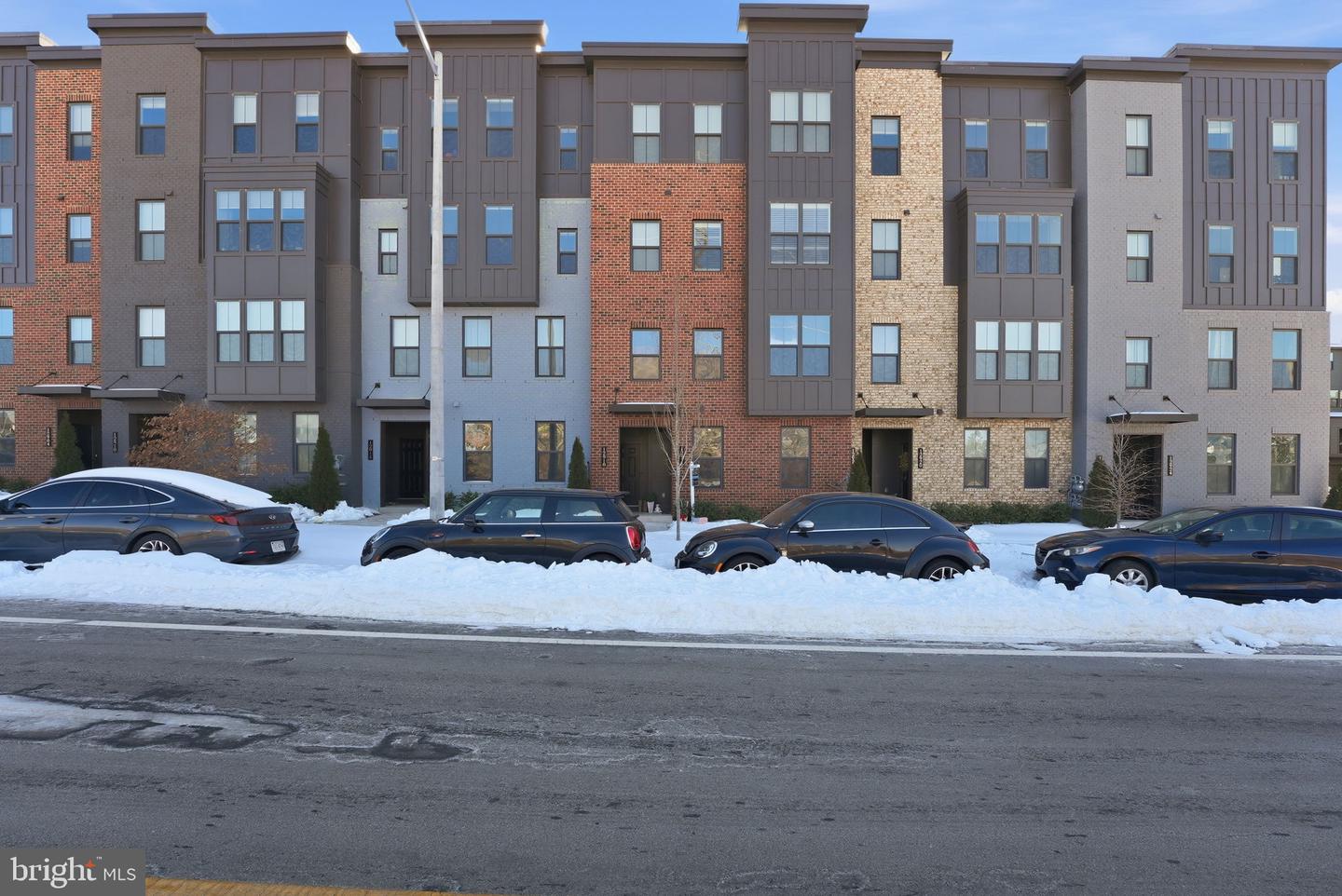 12916 SUNRISE RIDGE ALY #63, HERNDON, Virginia 20171, 3 Bedrooms Bedrooms, ,2 BathroomsBathrooms,Residential,For sale,12916 SUNRISE RIDGE ALY #63,VAFX2285666 MLS # VAFX2285666