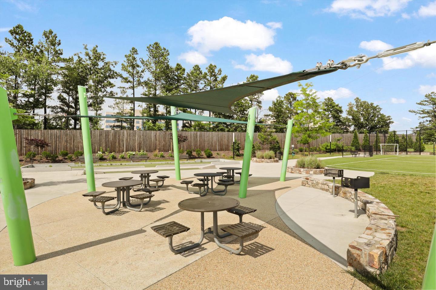 12916 SUNRISE RIDGE ALY #63, HERNDON, Virginia 20171, 3 Bedrooms Bedrooms, ,2 BathroomsBathrooms,Residential,For sale,12916 SUNRISE RIDGE ALY #63,VAFX2285666 MLS # VAFX2285666