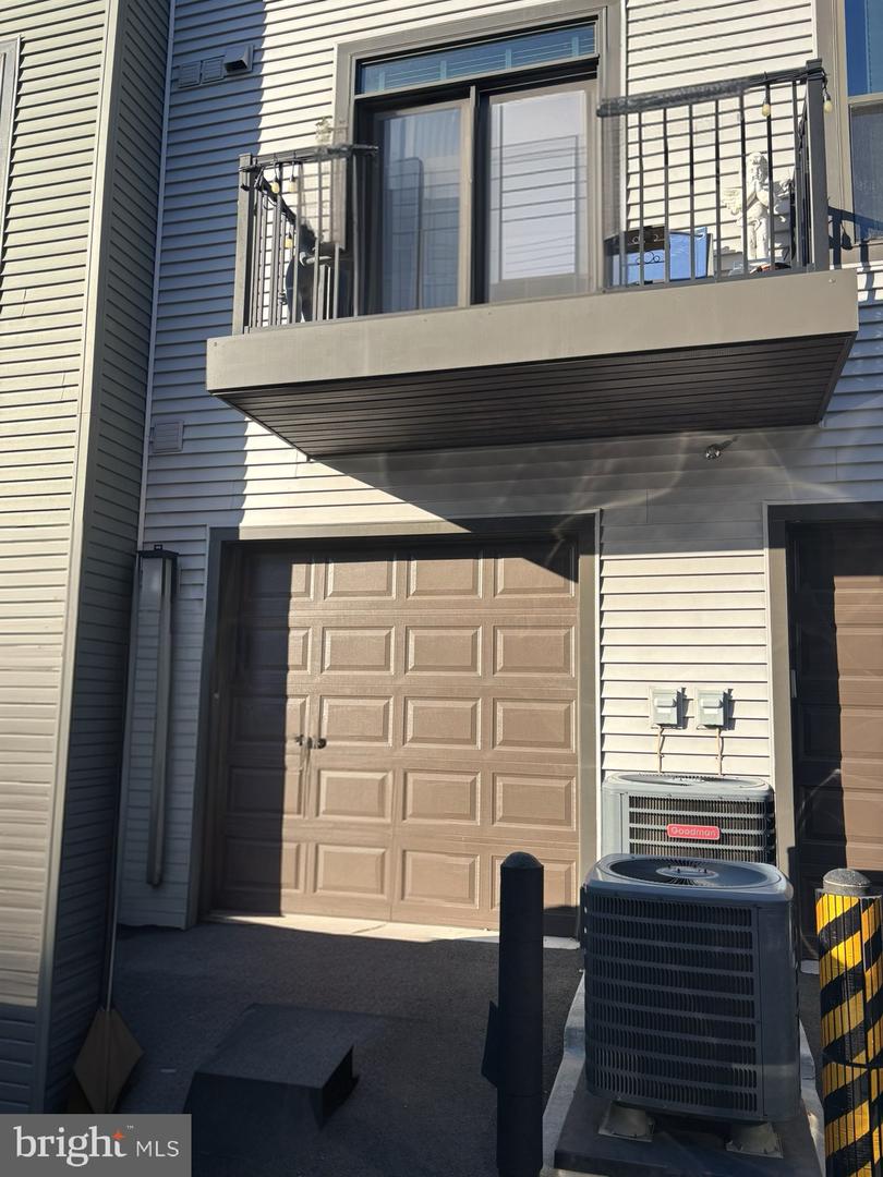 12916 SUNRISE RIDGE ALY #63, HERNDON, Virginia 20171, 3 Bedrooms Bedrooms, ,2 BathroomsBathrooms,Residential,For sale,12916 SUNRISE RIDGE ALY #63,VAFX2285666 MLS # VAFX2285666