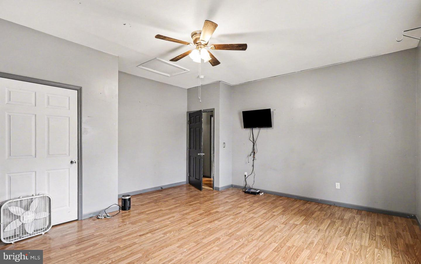 5990 NORTHWESTERN PIKE, GORE, Virginia 22637, 4 Bedrooms Bedrooms, ,2 BathroomsBathrooms,Residential,For sale,5990 NORTHWESTERN PIKE,VAFV2039002 MLS # VAFV2039002