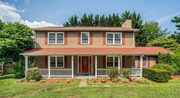 4978 DEQUINCEY DR, FAIRFAX, Virginia 22032, 4 Bedrooms Bedrooms, ,3 BathroomsBathrooms,Residential,For sale,4978 DEQUINCEY DR,VAFX2286578 MLS # VAFX2286578