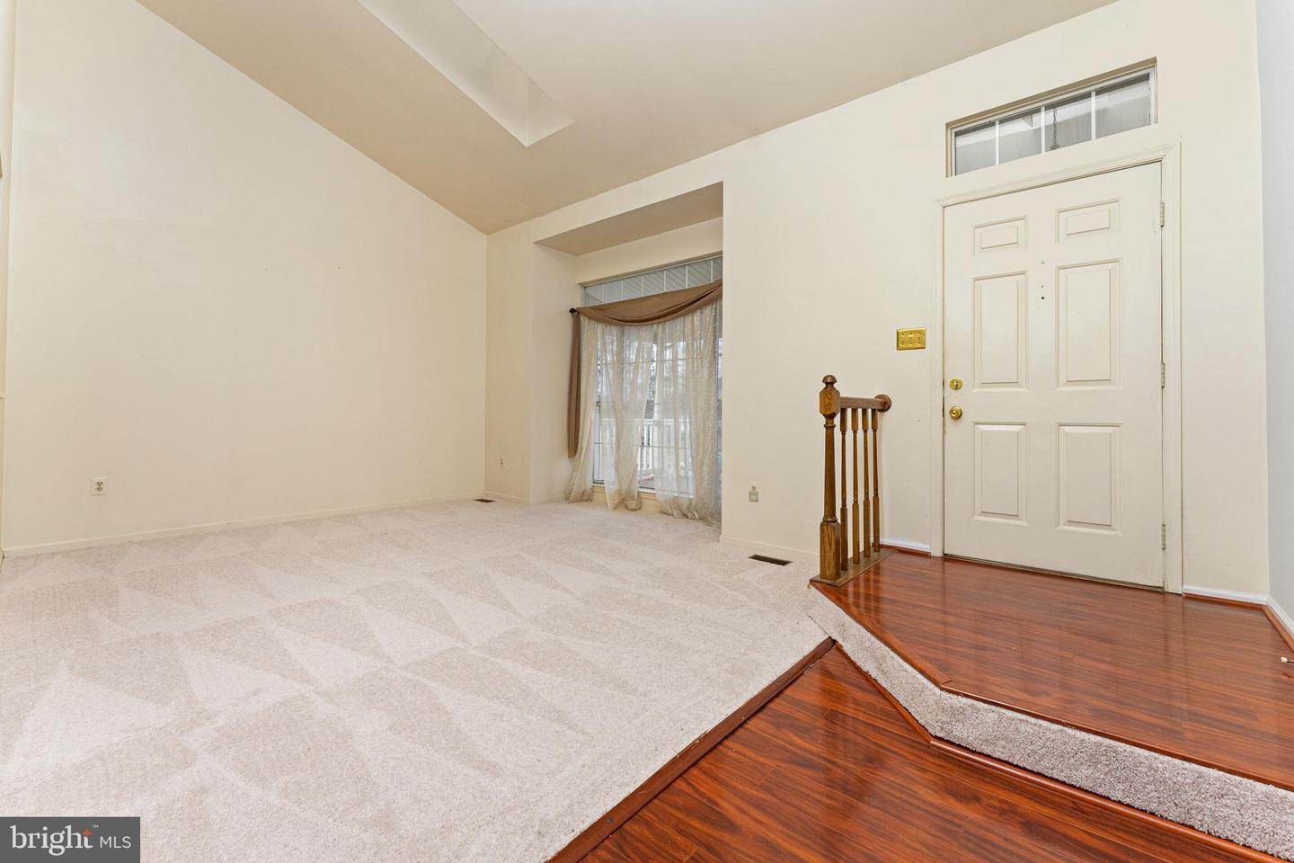 16833 FRANCIS WEST LN, DUMFRIES, Virginia 22026, 4 Bedrooms Bedrooms, 6 Rooms Rooms,1 BathroomBathrooms,Residential,For sale,16833 FRANCIS WEST LN,VAPW2110926 MLS # VAPW2110926