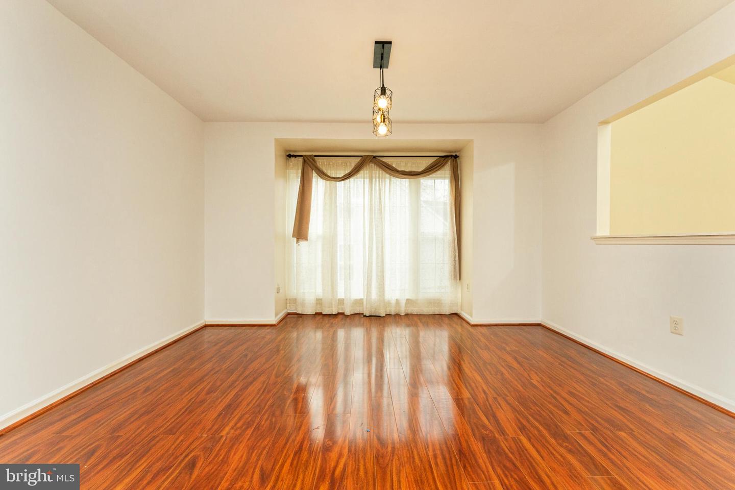 16833 FRANCIS WEST LN, DUMFRIES, Virginia 22026, 4 Bedrooms Bedrooms, 6 Rooms Rooms,1 BathroomBathrooms,Residential,For sale,16833 FRANCIS WEST LN,VAPW2110926 MLS # VAPW2110926