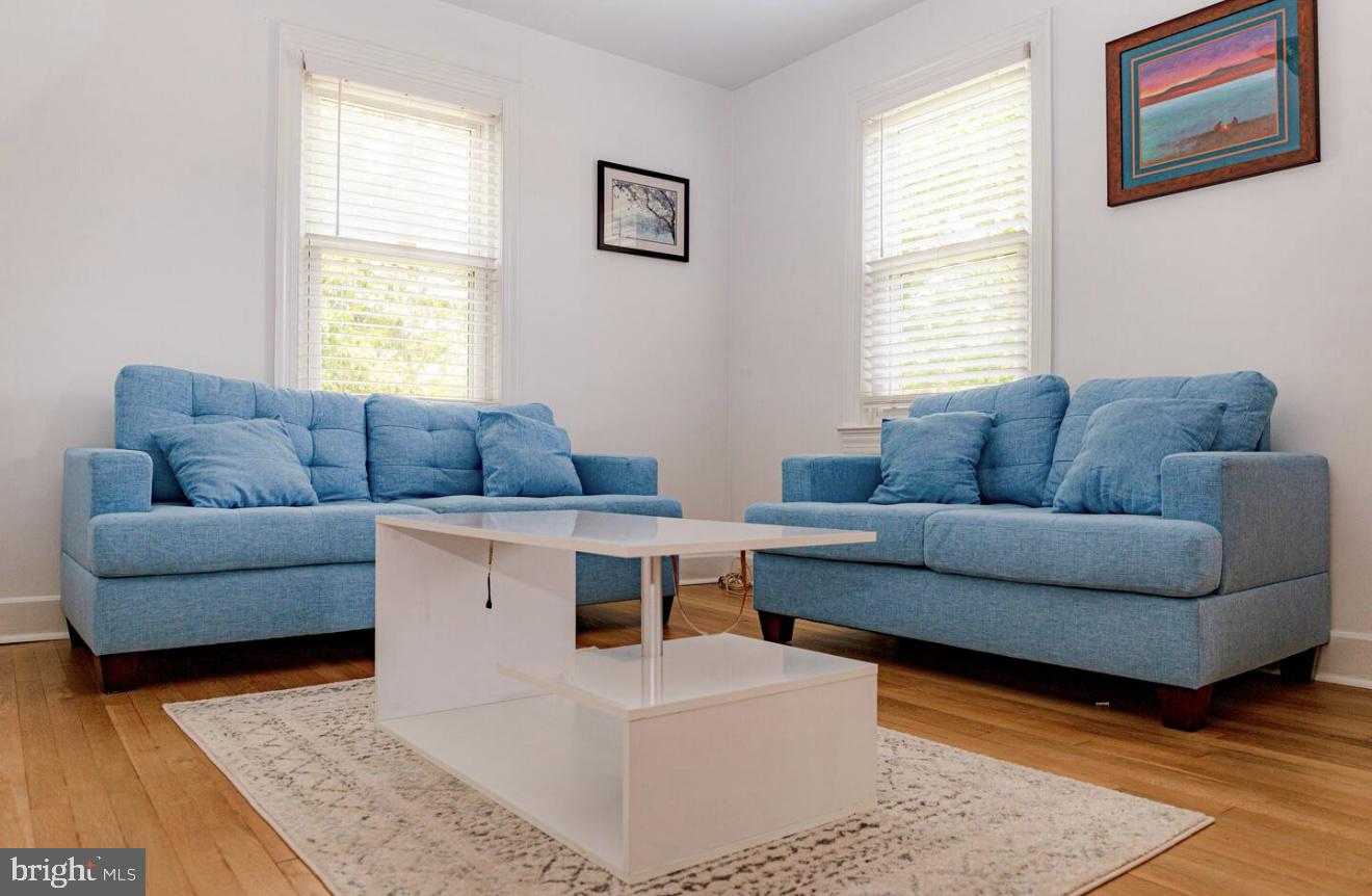 4941 PRINCE WILLIAM PKWY, WOODBRIDGE, Virginia 22192, 3 Bedrooms Bedrooms, ,2 BathroomsBathrooms,Residential,For sale,4941 PRINCE WILLIAM PKWY,VAPW2110954 MLS # VAPW2110954