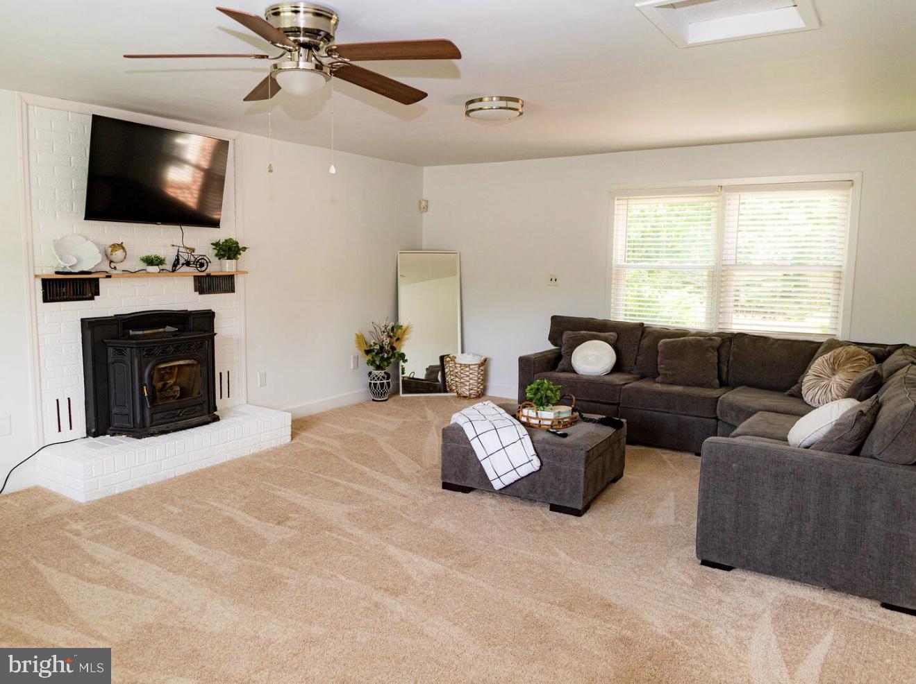 4941 PRINCE WILLIAM PKWY, WOODBRIDGE, Virginia 22192, 3 Bedrooms Bedrooms, ,2 BathroomsBathrooms,Residential,For sale,4941 PRINCE WILLIAM PKWY,VAPW2110954 MLS # VAPW2110954