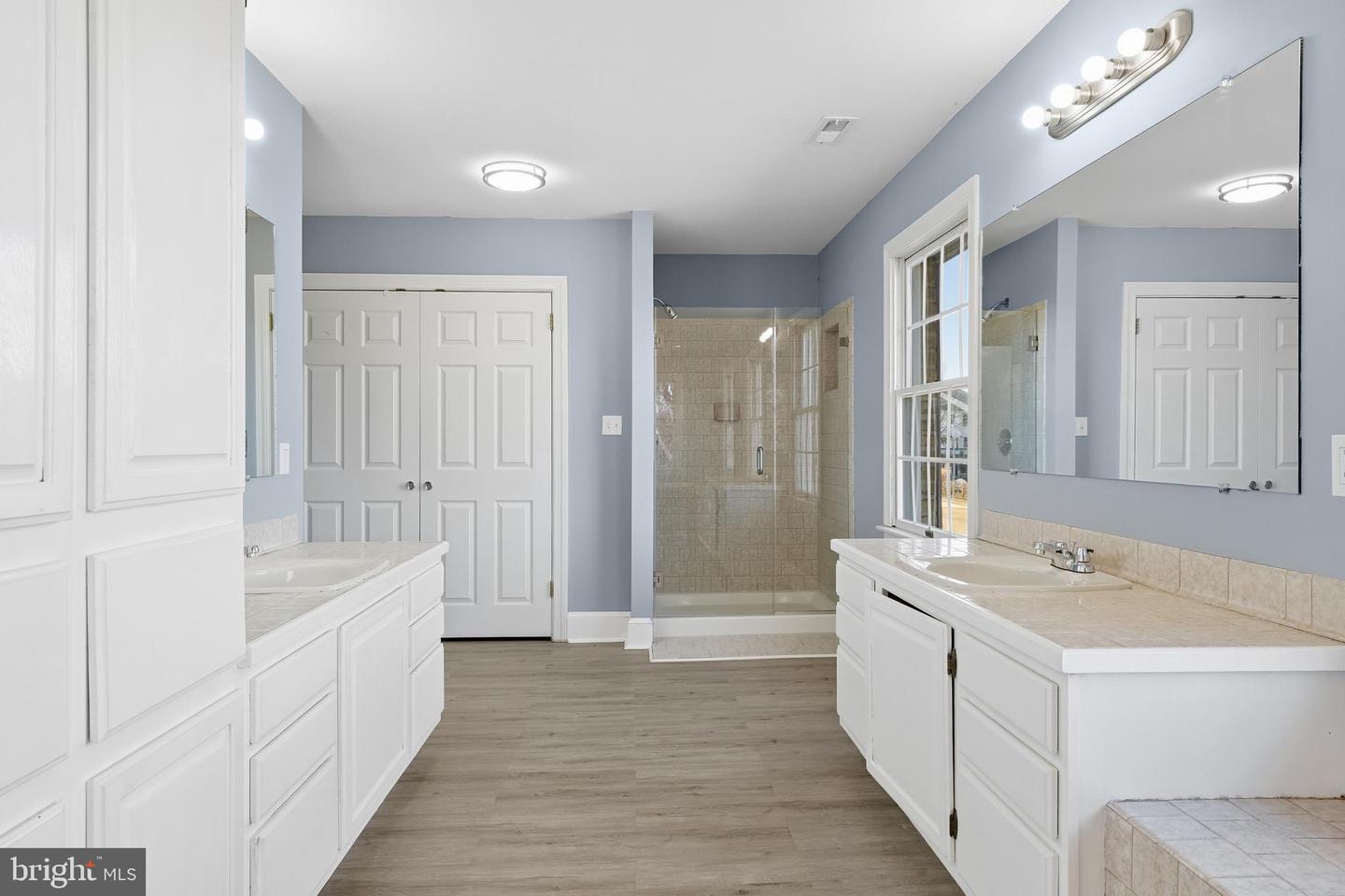 6743 LAKE DR, WARRENTON, Virginia 20187, 4 Bedrooms Bedrooms, 12 Rooms Rooms,3 BathroomsBathrooms,Residential,For sale,6743 LAKE DR,VAFQ2020240 MLS # VAFQ2020240 6743 LAKE DR, WARRENTON, Virginia 20187, 4 Bedrooms Bedrooms, 12 Rooms Rooms,3 BathroomsBathrooms,Residential,For sale,6743 LAKE DR,VAFQ2020240 MLS # VAFQ2020240