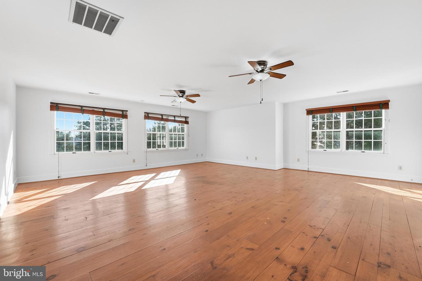 6743 LAKE DR, WARRENTON, Virginia 20187, 4 Bedrooms Bedrooms, 12 Rooms Rooms,3 BathroomsBathrooms,Residential,For sale,6743 LAKE DR,VAFQ2020240 MLS # VAFQ2020240 6743 LAKE DR, WARRENTON, Virginia 20187, 4 Bedrooms Bedrooms, 12 Rooms Rooms,3 BathroomsBathrooms,Residential,For sale,6743 LAKE DR,VAFQ2020240 MLS # VAFQ2020240