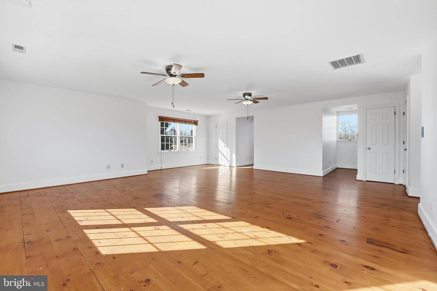 6743 LAKE DR, WARRENTON, Virginia 20187, 4 Bedrooms Bedrooms, 12 Rooms Rooms,3 BathroomsBathrooms,Residential,For sale,6743 LAKE DR,VAFQ2020240 MLS # VAFQ2020240 6743 LAKE DR, WARRENTON, Virginia 20187, 4 Bedrooms Bedrooms, 12 Rooms Rooms,3 BathroomsBathrooms,Residential,For sale,6743 LAKE DR,VAFQ2020240 MLS # VAFQ2020240