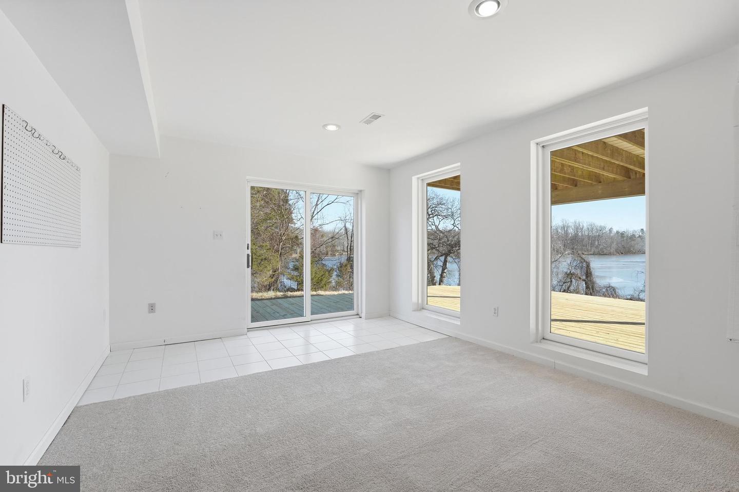 6743 LAKE DR, WARRENTON, Virginia 20187, 4 Bedrooms Bedrooms, 12 Rooms Rooms,3 BathroomsBathrooms,Residential,For sale,6743 LAKE DR,VAFQ2020240 MLS # VAFQ2020240 6743 LAKE DR, WARRENTON, Virginia 20187, 4 Bedrooms Bedrooms, 12 Rooms Rooms,3 BathroomsBathrooms,Residential,For sale,6743 LAKE DR,VAFQ2020240 MLS # VAFQ2020240