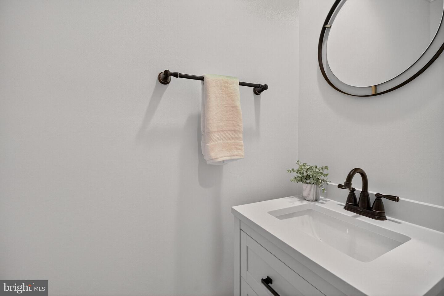 4015 MANSION DR NW, WASHINGTON, District Of Columbia 20007, 4 Bedrooms Bedrooms, ,4 BathroomsBathrooms,Residential,For sale,4015 MANSION DR NW,DCDC2243016 MLS # DCDC2243016