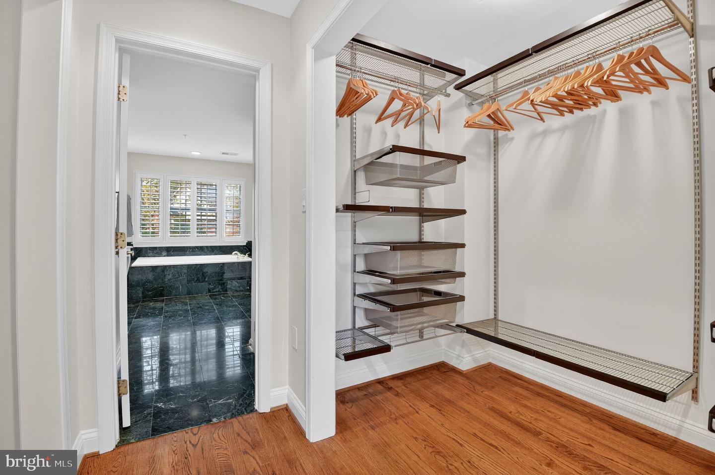 4015 MANSION DR NW, WASHINGTON, District Of Columbia 20007, 4 Bedrooms Bedrooms, ,4 BathroomsBathrooms,Residential,For sale,4015 MANSION DR NW,DCDC2243016 MLS # DCDC2243016