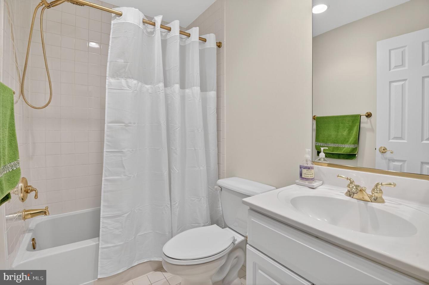 4015 MANSION DR NW, WASHINGTON, District Of Columbia 20007, 4 Bedrooms Bedrooms, ,4 BathroomsBathrooms,Residential,For sale,4015 MANSION DR NW,DCDC2243016 MLS # DCDC2243016