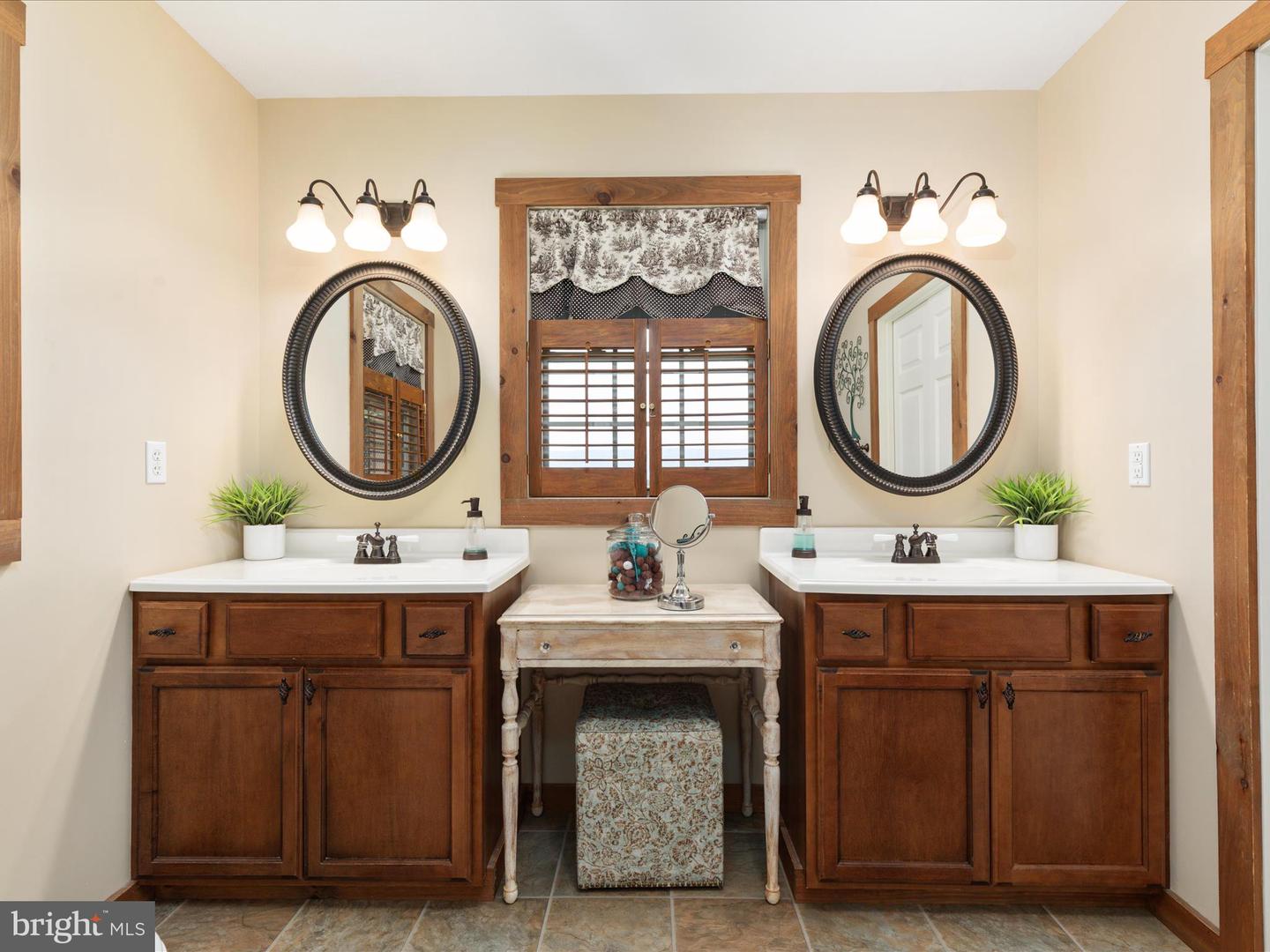 254 CARTE LN, MOUNT JACKSON, Virginia 22842, 2 Bedrooms Bedrooms, ,2 BathroomsBathrooms,Farm,For sale,254 CARTE LN,VASH2012110 MLS # VASH2012110