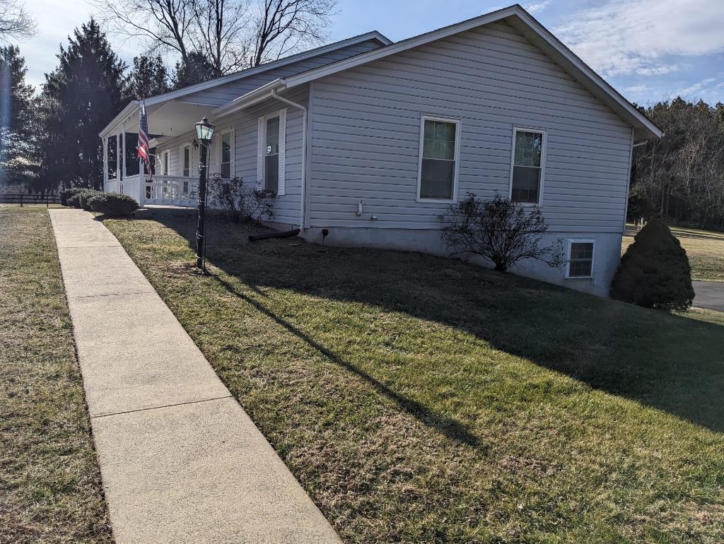 916 BATTLEFIELD BLUFF DR, NEW MARKET, Virginia 22844, 3 Bedrooms Bedrooms, ,2 BathroomsBathrooms,Residential,916 BATTLEFIELD BLUFF DR,672794 MLS # 672794