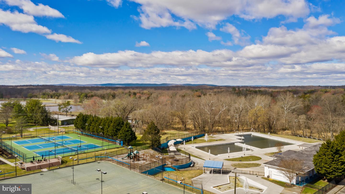 5515 BUGGY WHIP DR, CENTREVILLE, Virginia 20120, 5 Bedrooms Bedrooms, ,3 BathroomsBathrooms,Residential,For sale,5515 BUGGY WHIP DR,VAFX2284290 MLS # VAFX2284290 5515 BUGGY WHIP DR, CENTREVILLE, Virginia 20120, 5 Bedrooms Bedrooms, ,3 BathroomsBathrooms,Residential,For sale,5515 BUGGY WHIP DR,VAFX2284290 MLS # VAFX2284290