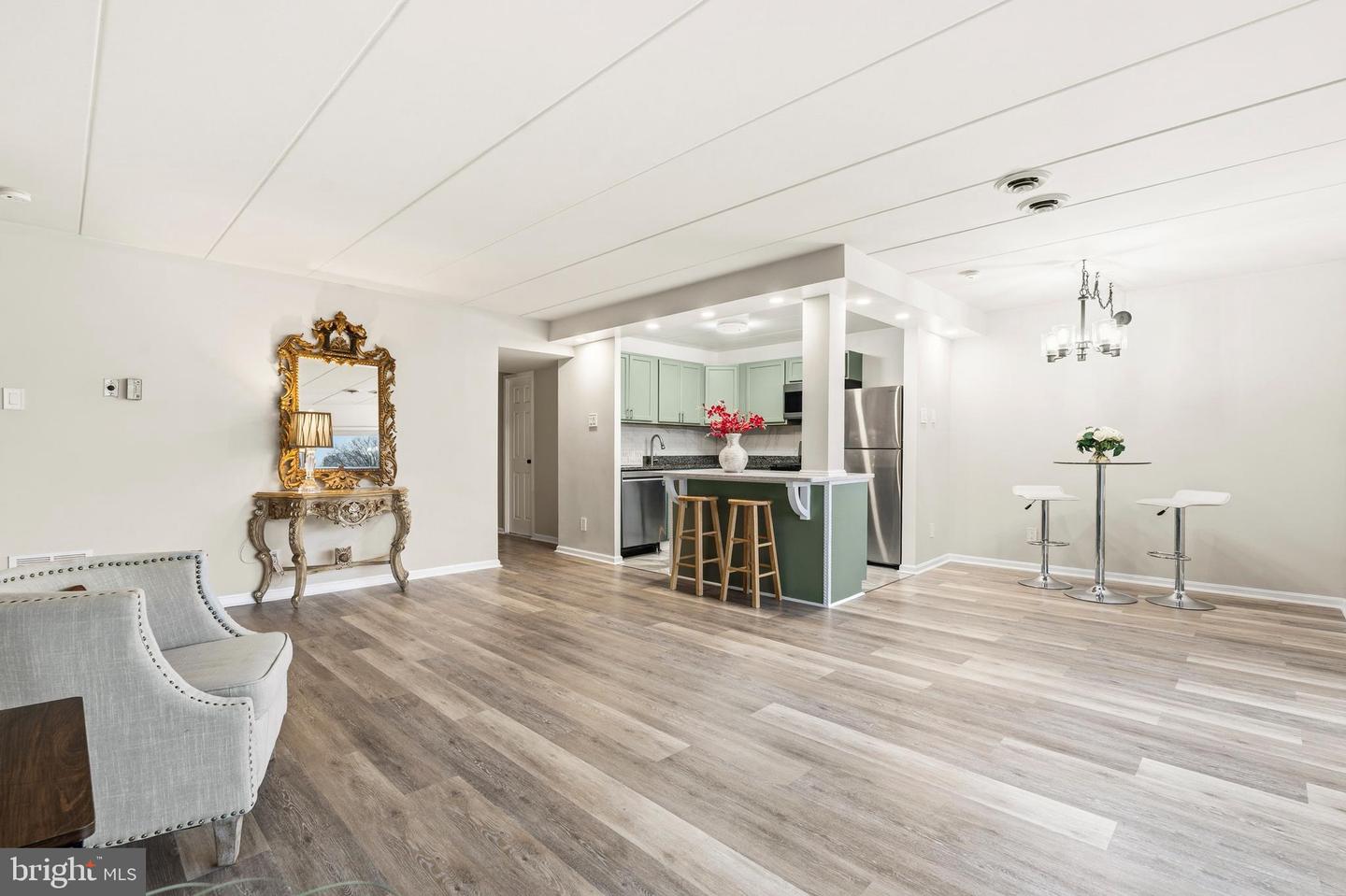 2648 REDCOAT DR #97, ALEXANDRIA, Virginia 22303, 2 Bedrooms Bedrooms, ,1 BathroomBathrooms,Residential,For sale,2648 REDCOAT DR #97,VAFX2285278 MLS # VAFX2285278