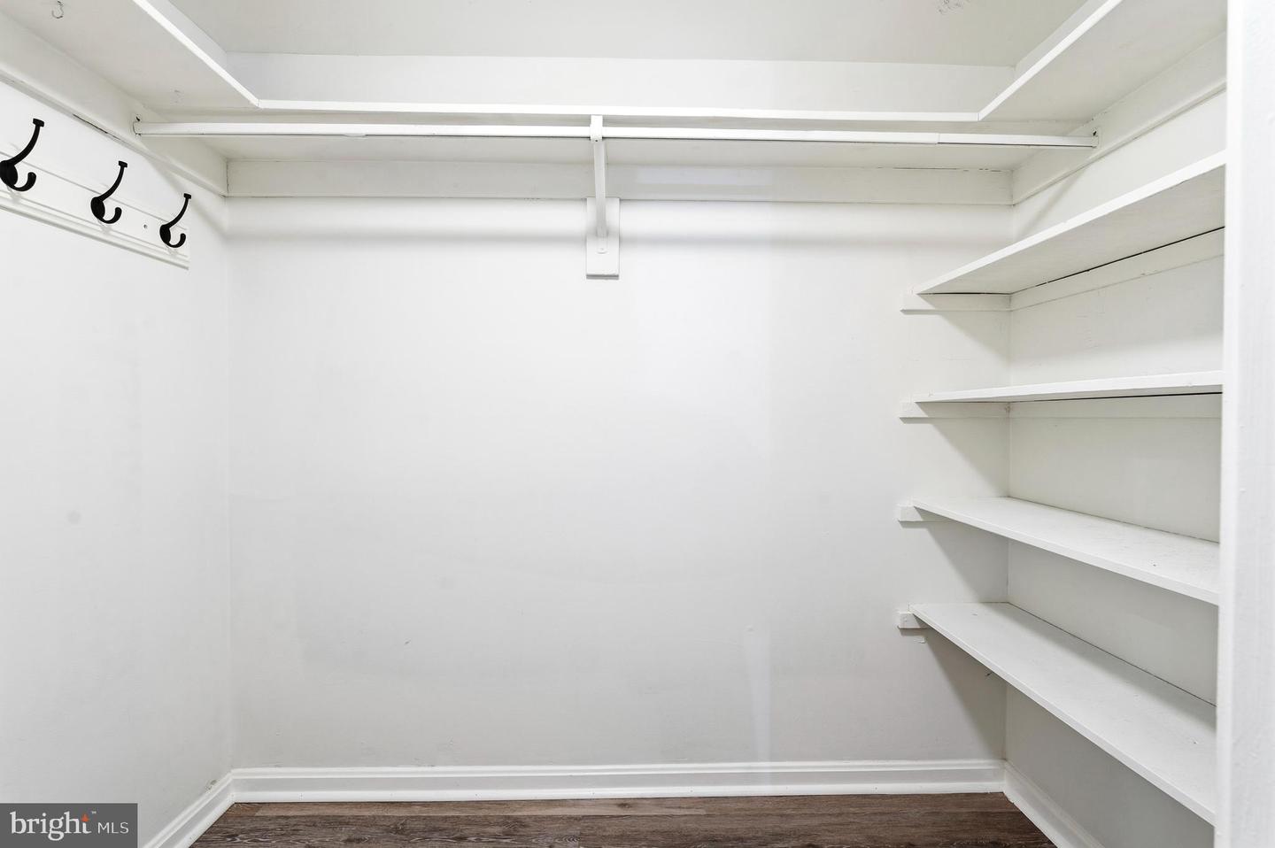 2648 REDCOAT DR #97, ALEXANDRIA, Virginia 22303, 2 Bedrooms Bedrooms, ,1 BathroomBathrooms,Residential,For sale,2648 REDCOAT DR #97,VAFX2285278 MLS # VAFX2285278