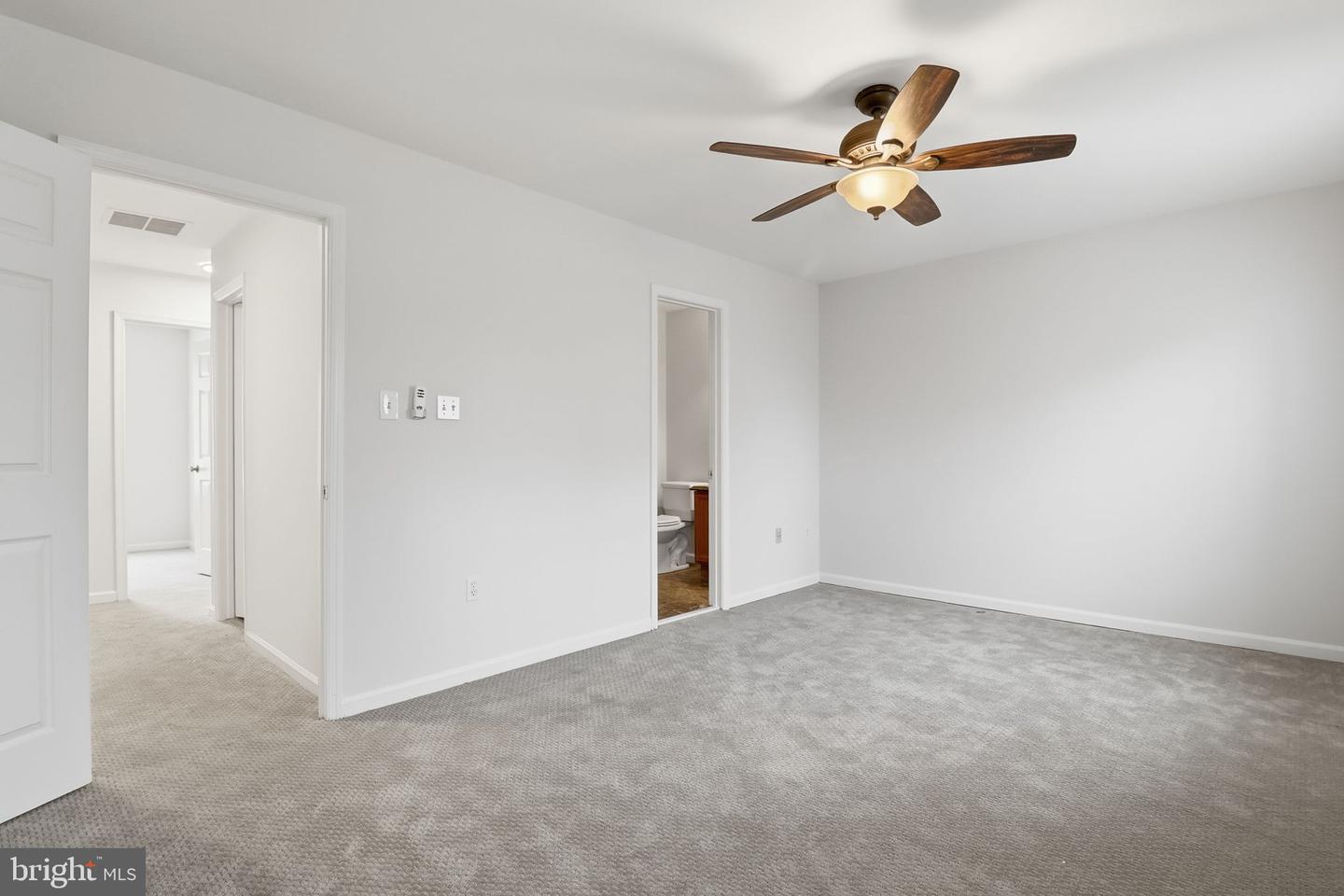 3681 DAHLGREN PL, DUMFRIES, Virginia 22026, 3 Bedrooms Bedrooms, 10 Rooms Rooms,2 BathroomsBathrooms,Residential,For sale,3681 DAHLGREN PL,VAPW2110808 MLS # VAPW2110808