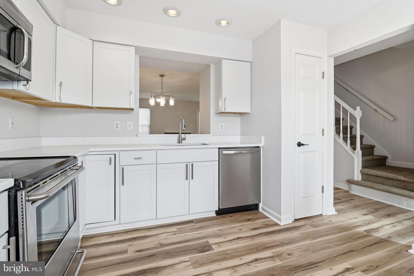 3681 DAHLGREN PL, DUMFRIES, Virginia 22026, 3 Bedrooms Bedrooms, 10 Rooms Rooms,2 BathroomsBathrooms,Residential,For sale,3681 DAHLGREN PL,VAPW2110808 MLS # VAPW2110808