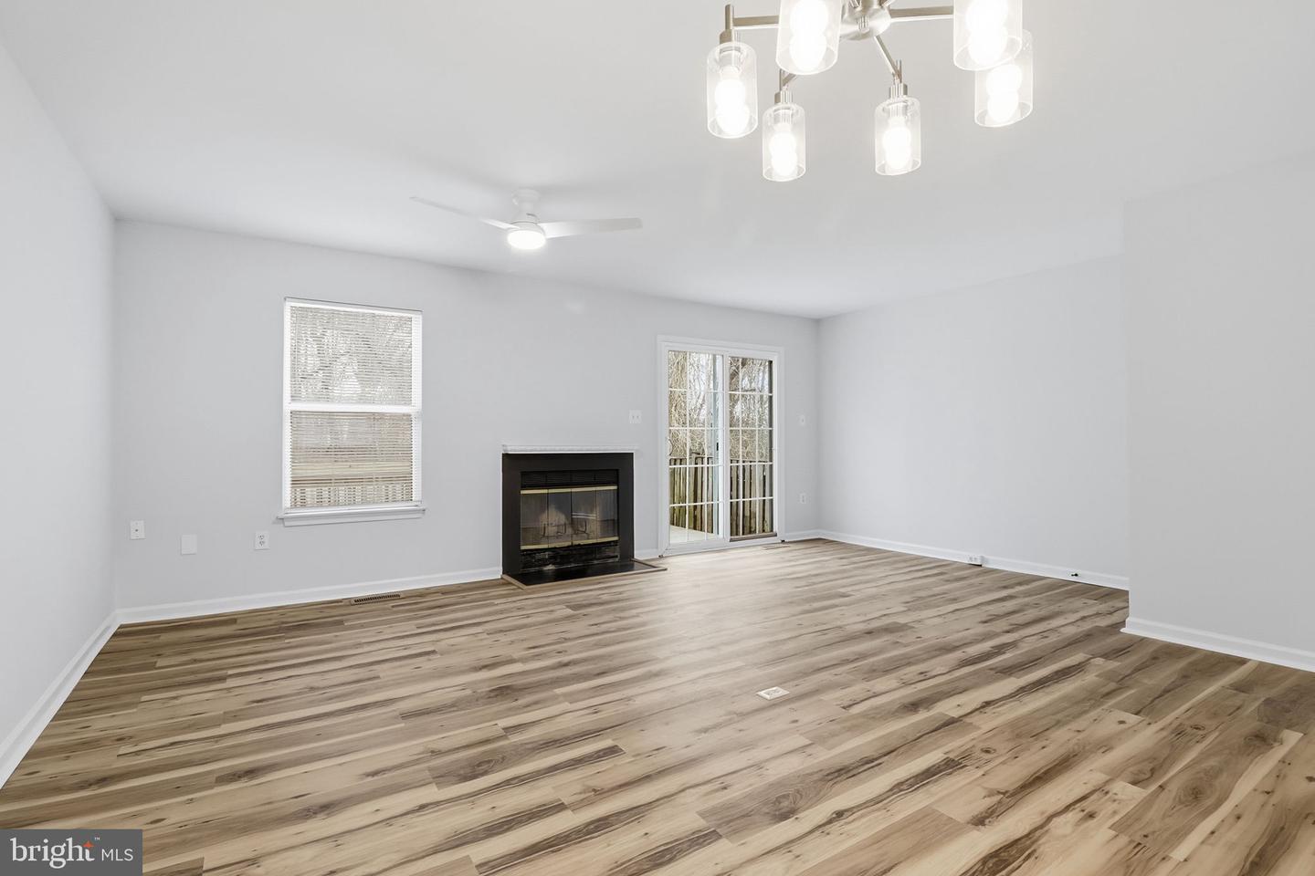 3681 DAHLGREN PL, DUMFRIES, Virginia 22026, 3 Bedrooms Bedrooms, 10 Rooms Rooms,2 BathroomsBathrooms,Residential,For sale,3681 DAHLGREN PL,VAPW2110808 MLS # VAPW2110808