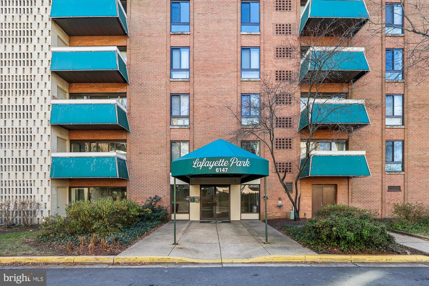 6147 LEESBURG PIKE #107, FALLS CHURCH, Virginia 22041, 2 Bedrooms Bedrooms, ,1 BathroomBathrooms,Residential,For sale,6147 LEESBURG PIKE #107,VAFX2287366 MLS # VAFX2287366