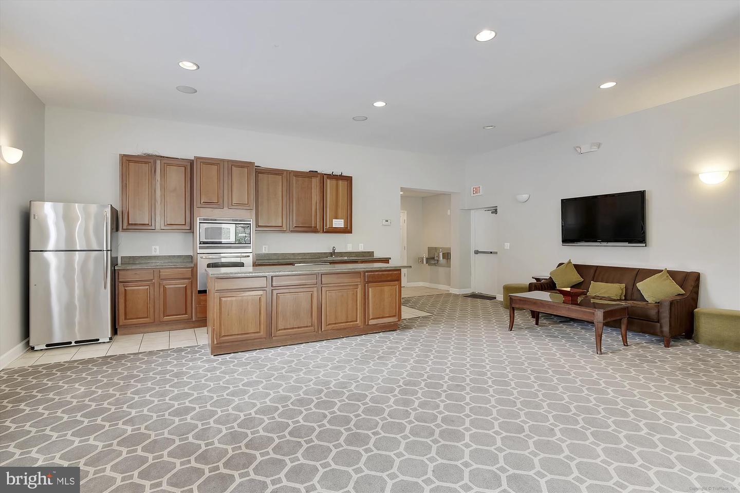 6147 LEESBURG PIKE #107, FALLS CHURCH, Virginia 22041, 2 Bedrooms Bedrooms, ,1 BathroomBathrooms,Residential,For sale,6147 LEESBURG PIKE #107,VAFX2287366 MLS # VAFX2287366