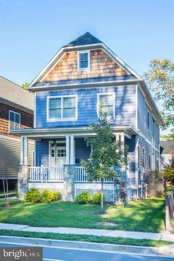 1919 N GEORGE MASON DR N, ARLINGTON, Virginia 22207, 4 Bedrooms Bedrooms, ,4 BathroomsBathrooms,Residential,For sale,1919 N GEORGE MASON DR N,VAAR2068100 MLS # VAAR2068100